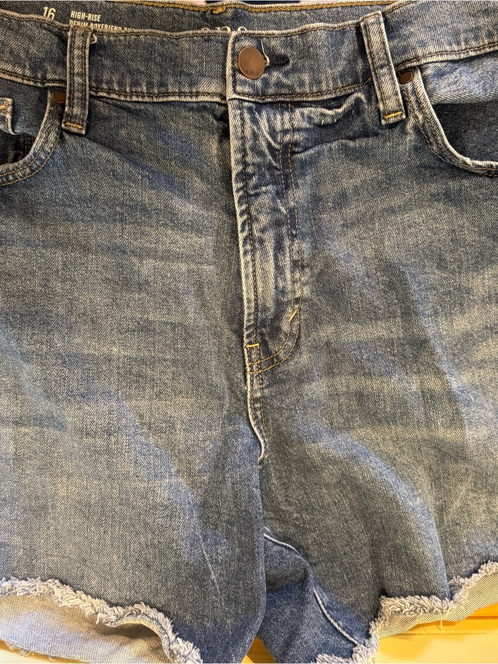 a.n.a High-Rise Light Blue Denim Women's Frayed Shorts